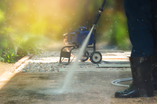Best Pool Deck Cleaning  in The Villages, FL